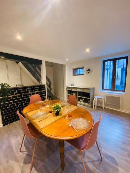 Maison Entiere: Les Celestins Rouen Exterior photo